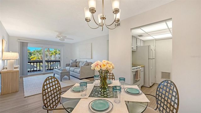 3201 BENEVA ROAD 204, Sarasota, FL 34232