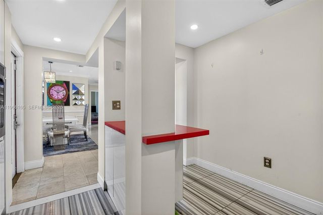 268 SE 8th Ave, Deerfield Beach, FL 33441