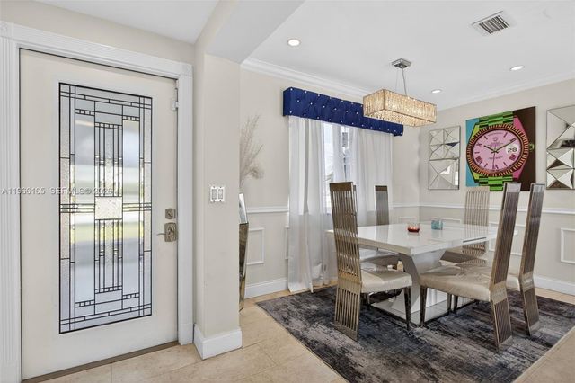 268 SE 8th Ave, Deerfield Beach, FL 33441