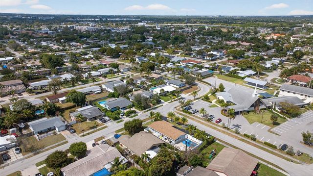 268 SE 8th Ave, Deerfield Beach, FL 33441