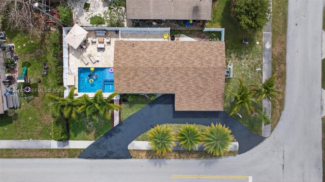 268 SE 8th Ave, Deerfield Beach, FL 33441