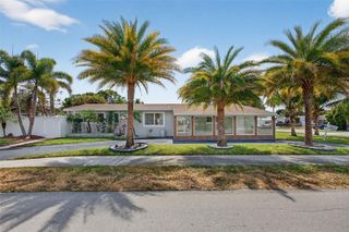 268 SE 8th Ave, Deerfield Beach, FL 33441