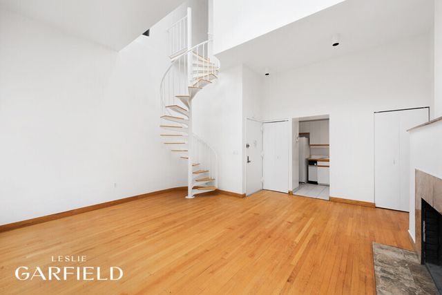 23 W 69TH Street, New York City, NY 10023