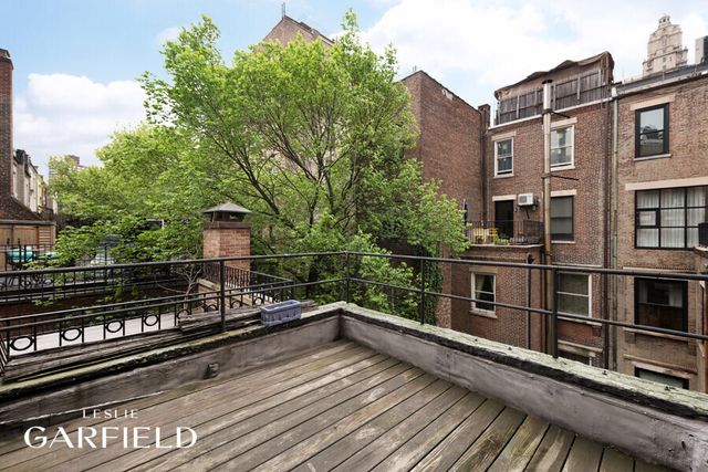 23 W 69TH Street, New York City, NY 10023