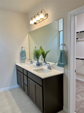 230 Revere DR, Kyle, TX 78640