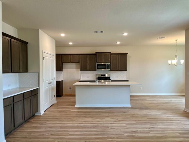 230 Revere DR, Kyle, TX 78640