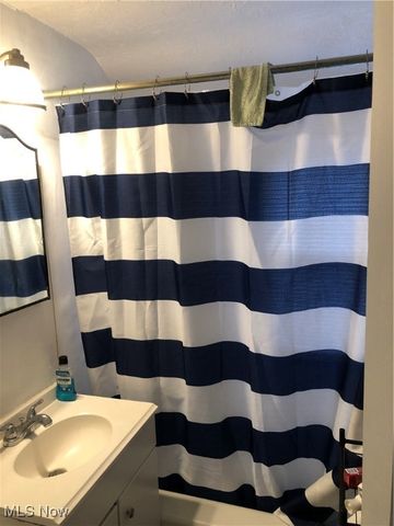 1507 E 256th Street, Euclid, OH 44132