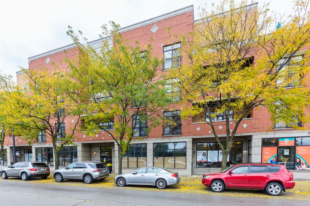 5766 N Lincoln Avenue 301, Chicago, IL 60659