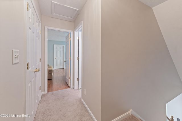 6403 Autumn Oak Way, Louisville, KY 40272