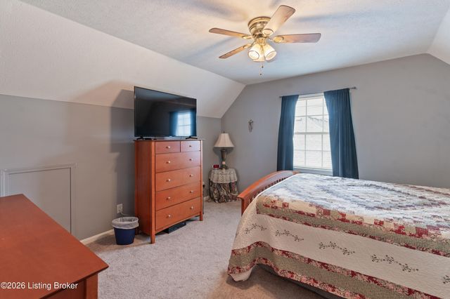 6403 Autumn Oak Way, Louisville, KY 40272