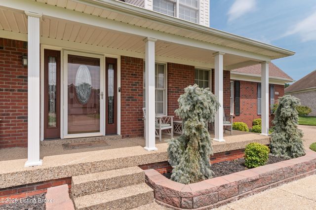 6403 Autumn Oak Way, Louisville, KY 40272