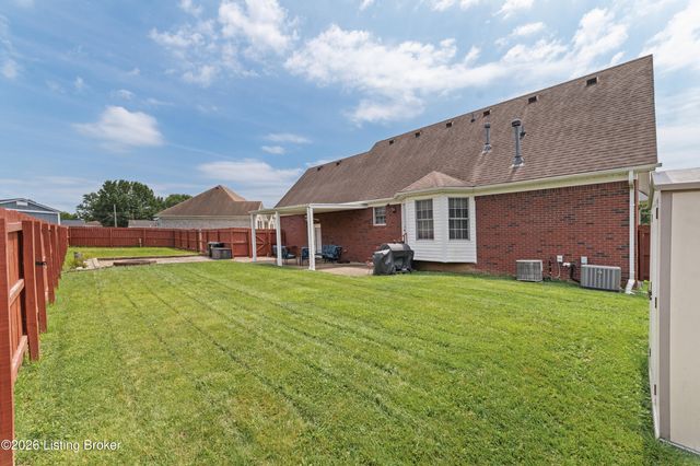 6403 Autumn Oak Way, Louisville, KY 40272
