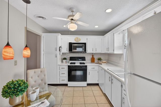 6190 80TH STREET N 410, St Petersburg, FL 33709