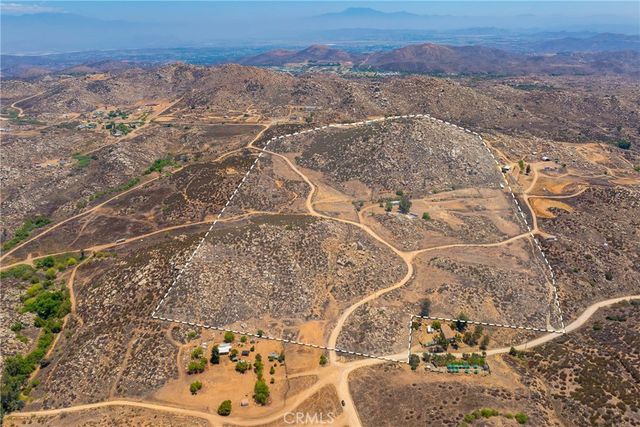 24900 El Toro Road, Lake Elsinore, CA 92532