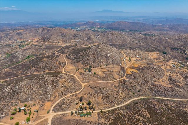 24900 El Toro Road, Lake Elsinore, CA 92532