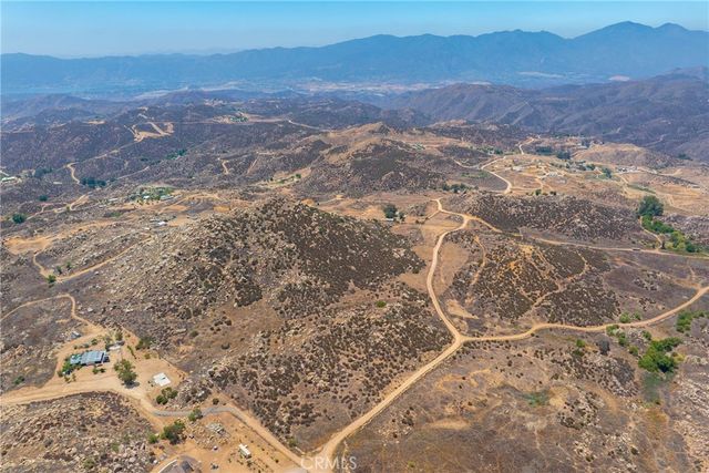 24900 El Toro Road, Lake Elsinore, CA 92532