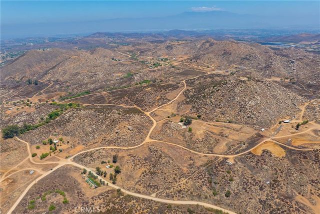 24900 El Toro Road, Lake Elsinore, CA 92532