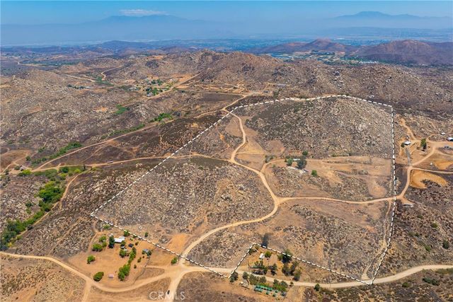 24900 El Toro Road, Lake Elsinore, CA 92532