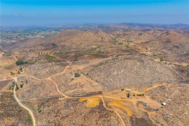 24900 El Toro Road, Lake Elsinore, CA 92532