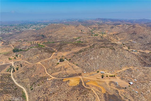 24900 El Toro Road, Lake Elsinore, CA 92532