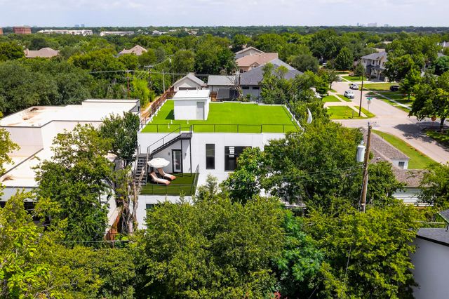 3946 N Cresthaven Road, Dallas, TX 75209