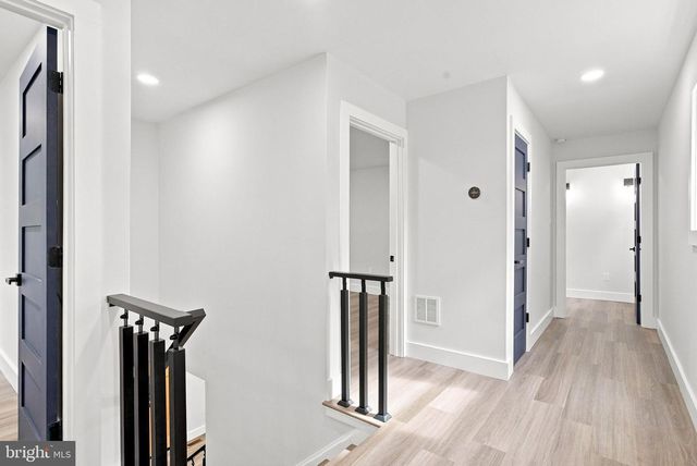 11 STOOPVILLE RD, Newtown, PA 18940
