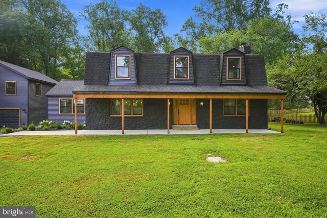 11 STOOPVILLE RD, Newtown, PA 18940