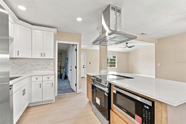 9007 SPRING HILL DRIVE, Spring Hill, FL 34608