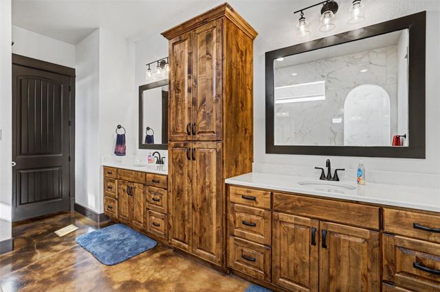 329 Esperanza Petal PASS, Liberty Hill, TX 78642