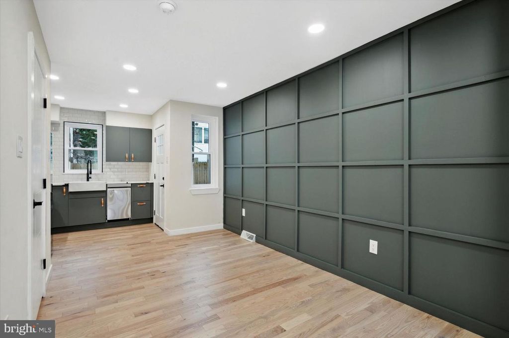 1255 N NEWKIRK ST, PHILADELPHIA, PA 19121 — photo 3