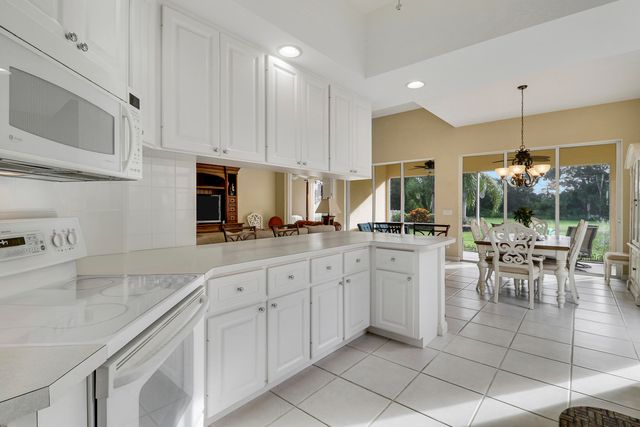 8337 SE Angelina Court, Hobe Sound, FL 33455