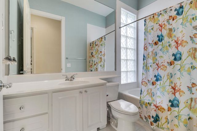 8337 SE Angelina Court, Hobe Sound, FL 33455