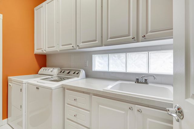 8337 SE Angelina Court, Hobe Sound, FL 33455