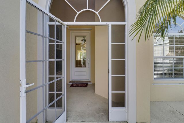 8337 SE Angelina Court, Hobe Sound, FL 33455