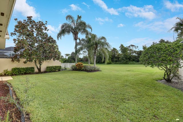 8337 SE Angelina Court, Hobe Sound, FL 33455
