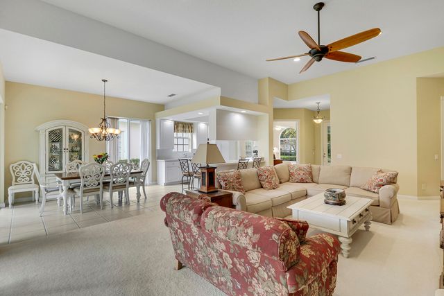 8337 SE Angelina Court, Hobe Sound, FL 33455