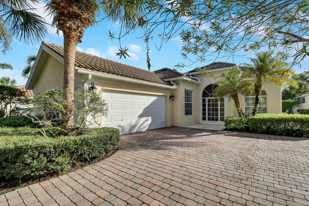 8337 SE Angelina Court, Hobe Sound, FL 33455