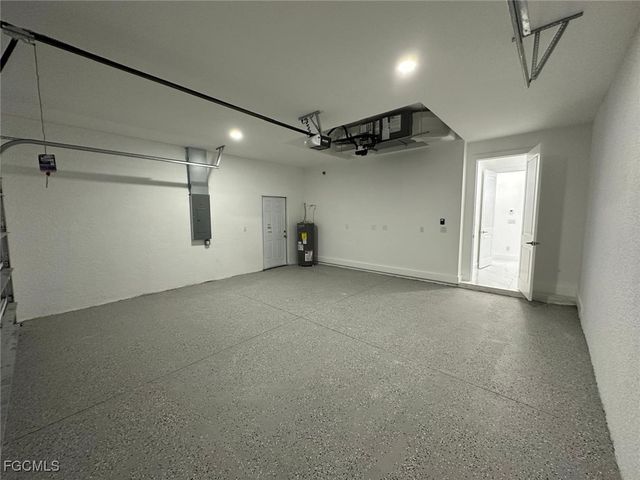 612 Ames ST E, Lehigh Acres, FL 33974