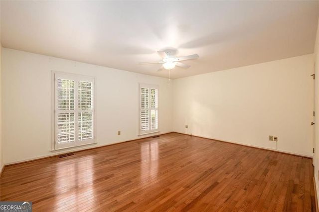 2123 Mountain Creek Drive, Smoke Rise, GA 30087