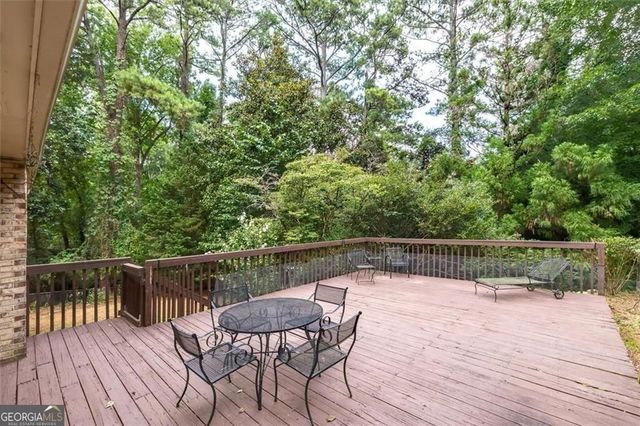 2123 Mountain Creek Drive, Smoke Rise, GA 30087