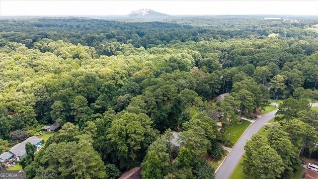 2123 Mountain Creek Drive, Smoke Rise, GA 30087