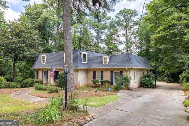 2123 Mountain Creek Drive, Smoke Rise, GA 30087