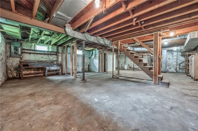 7022 Marty Street, Overland Park, KS 66204