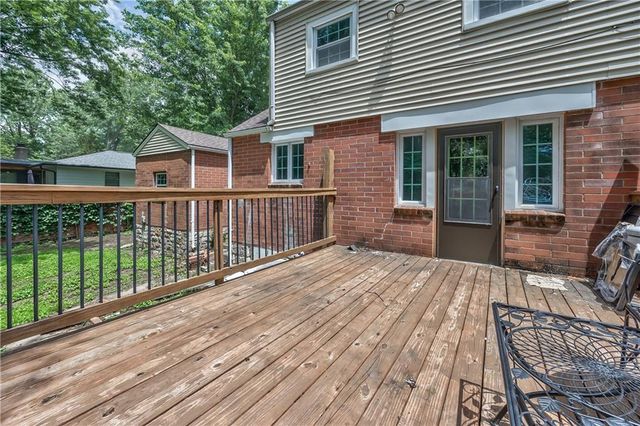 7022 Marty Street, Overland Park, KS 66204