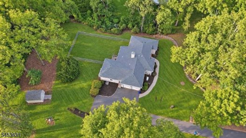 29 Tamarack Rd, White Twp., NJ 07823 — photo 2