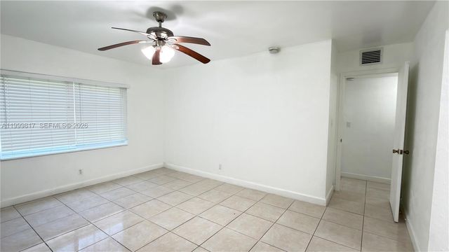 403 SW 148th Ave 3B, Pembroke Pines, FL 33027