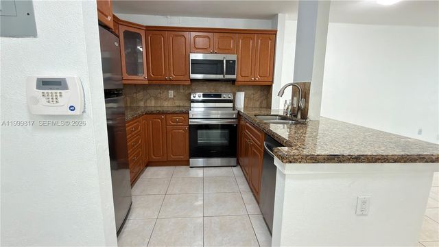 403 SW 148th Ave 3B, Pembroke Pines, FL 33027