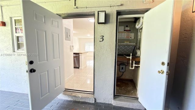 403 SW 148th Ave 3B, Pembroke Pines, FL 33027