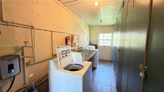 403 SW 148th Ave 3B, Pembroke Pines, FL 33027