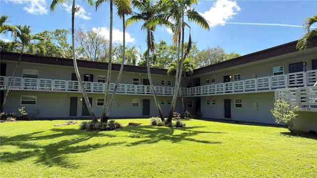 403 SW 148th Ave 3B, Pembroke Pines, FL 33027